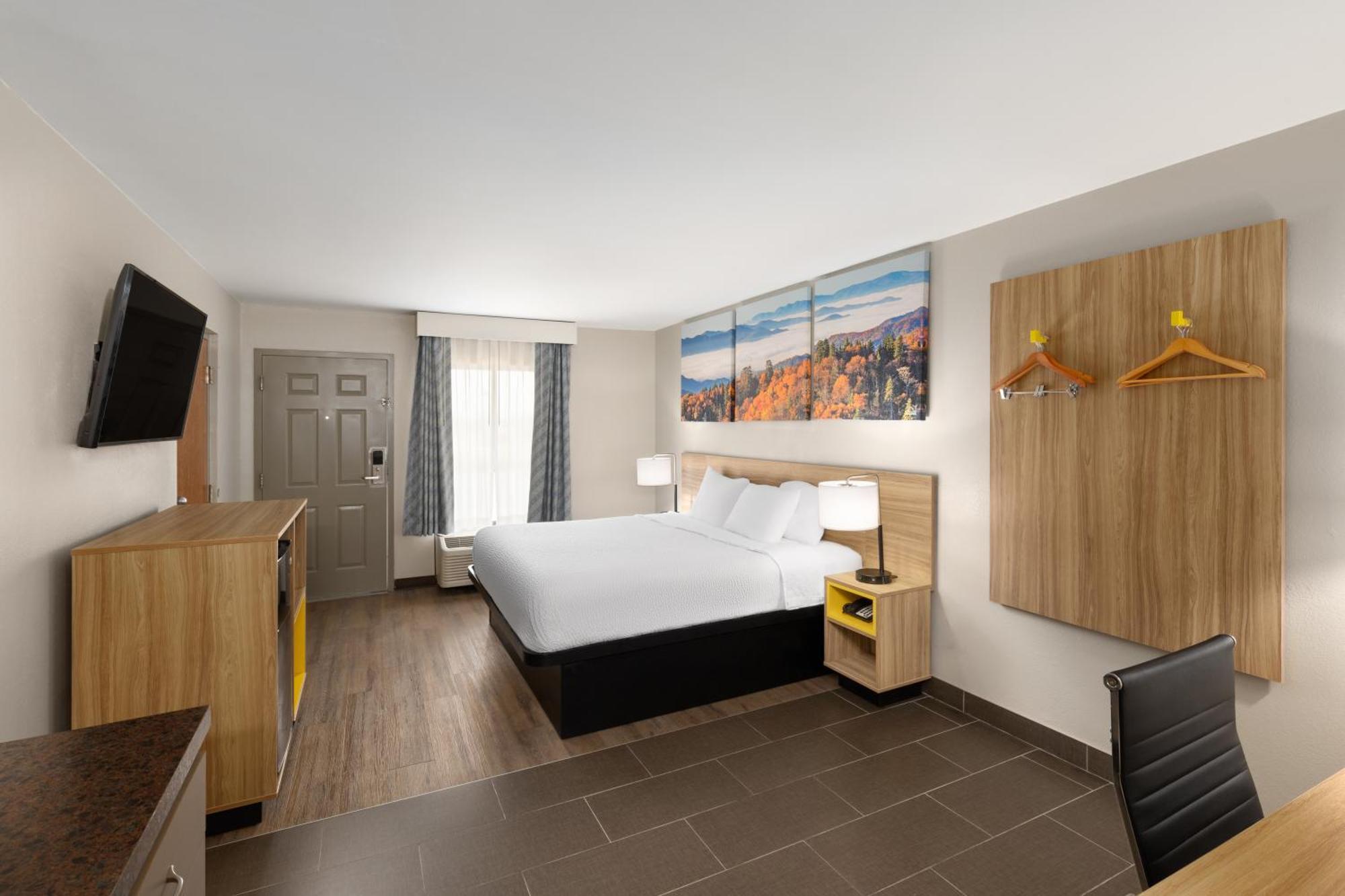 Days By Wyndham North Exit 4 Motel 2*