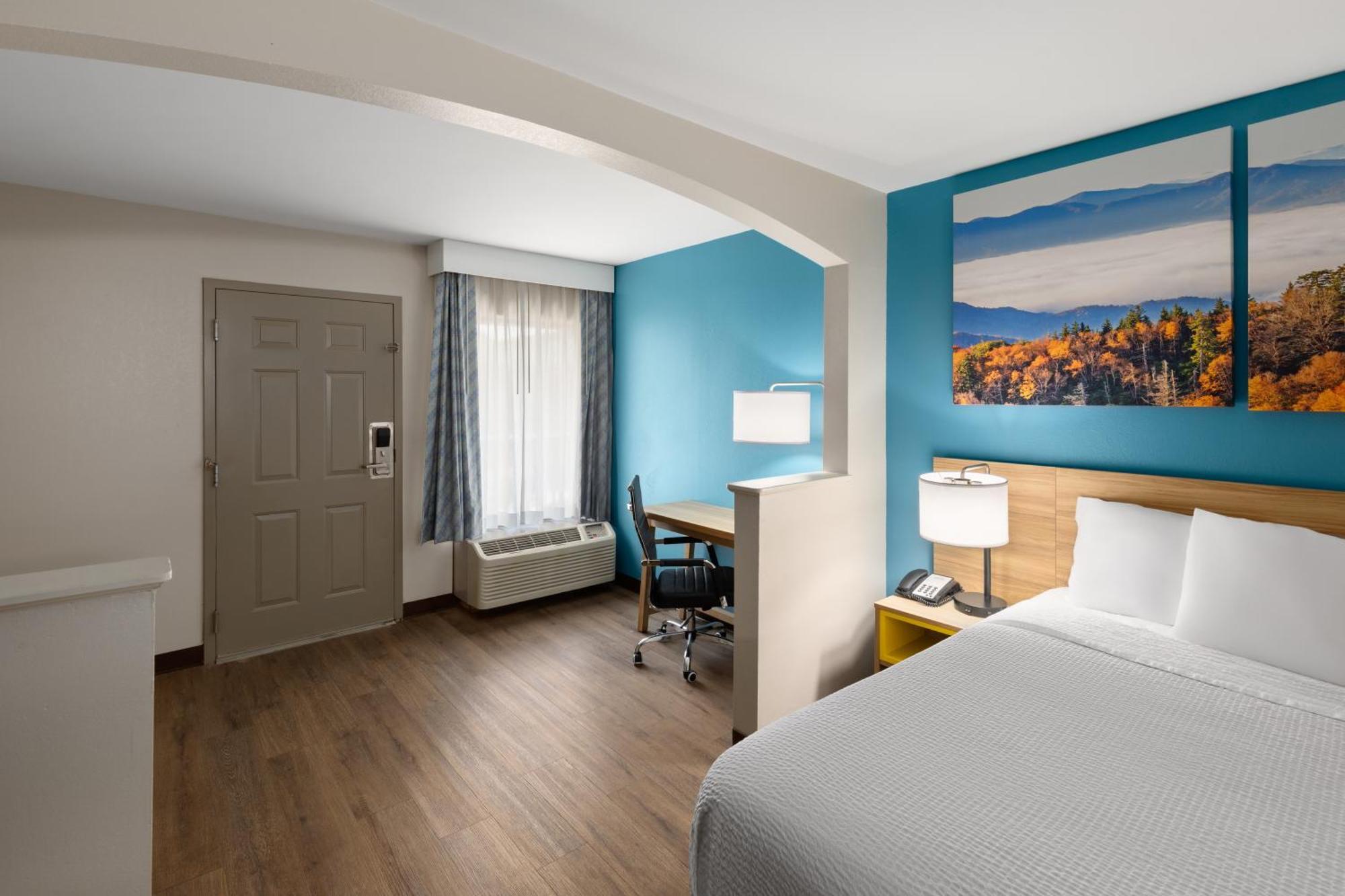 Days By Wyndham North Exit 4 Motel Clarksville